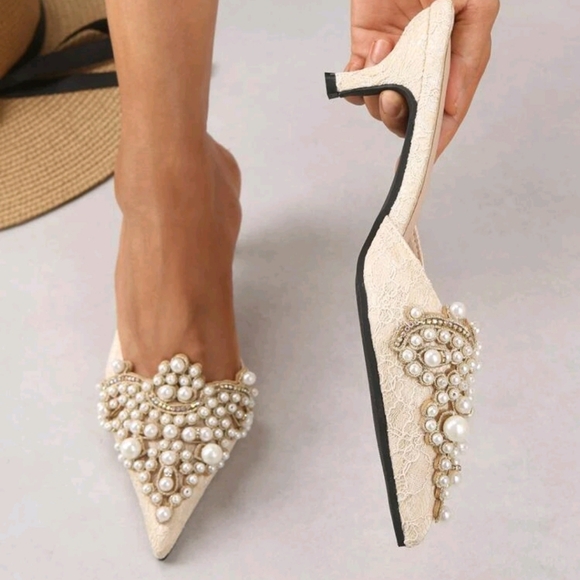 Women's off white Fashionable Pearl And Rhinestone Decoration Mules - Picture 3 of 5